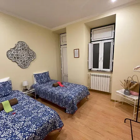 Porta10 Hostel *